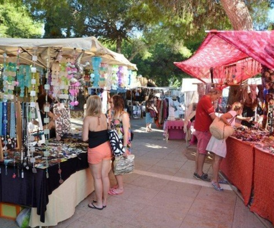 DM-actividades-encantos-de-ibiza-mercadillo